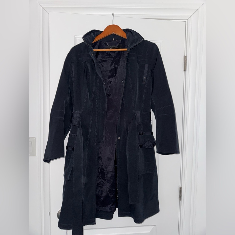 EUC Elie Tahari navy trench coat